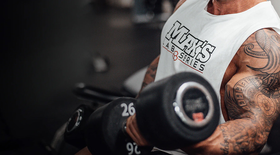 PumpKing testosterone boosters in Australian gym setting